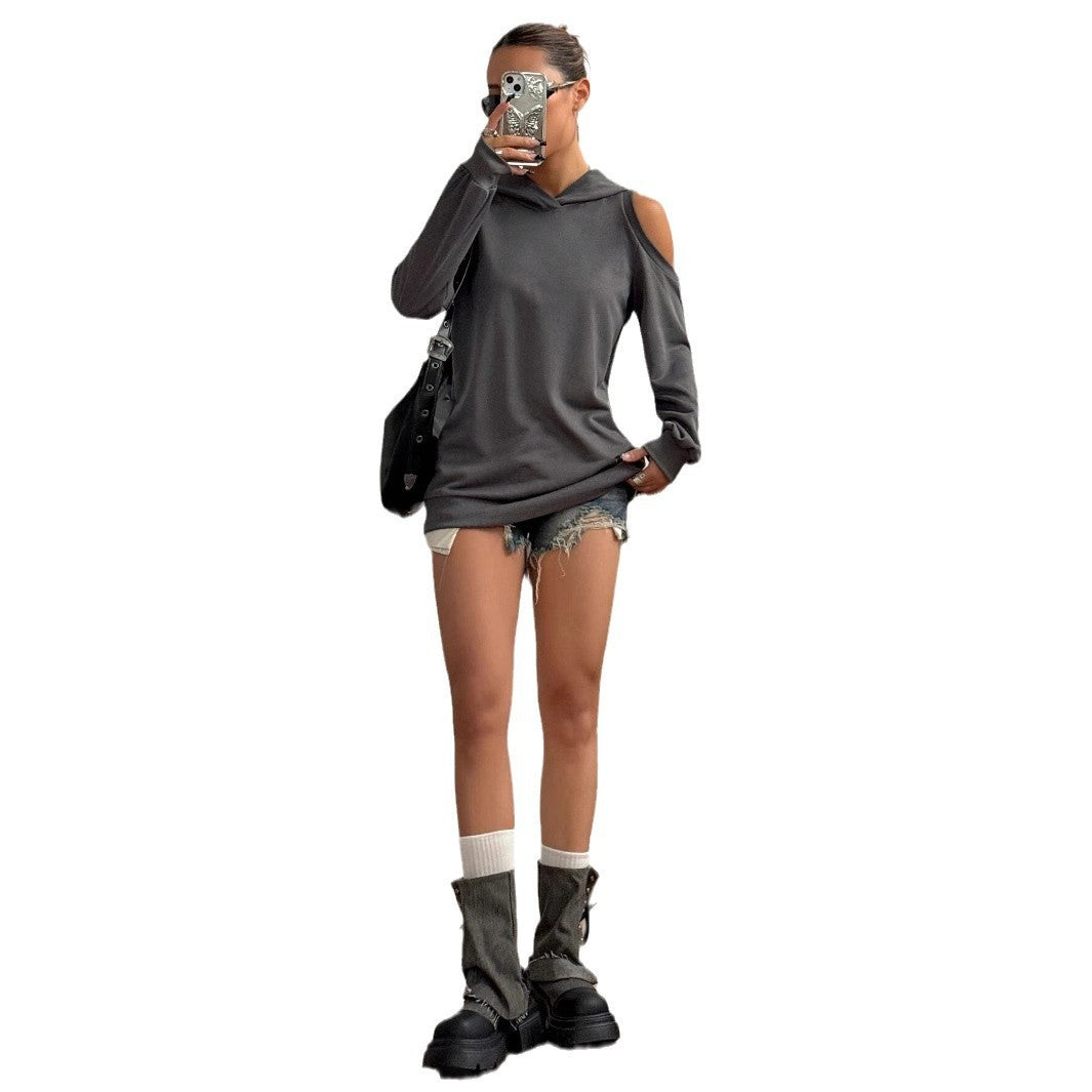 Pull à capuche à épaules dénudées de couleur unie