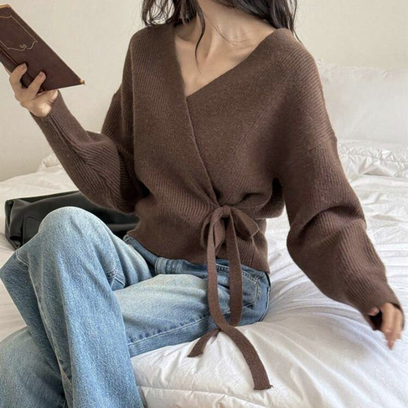 Pull à nouer avec col en V