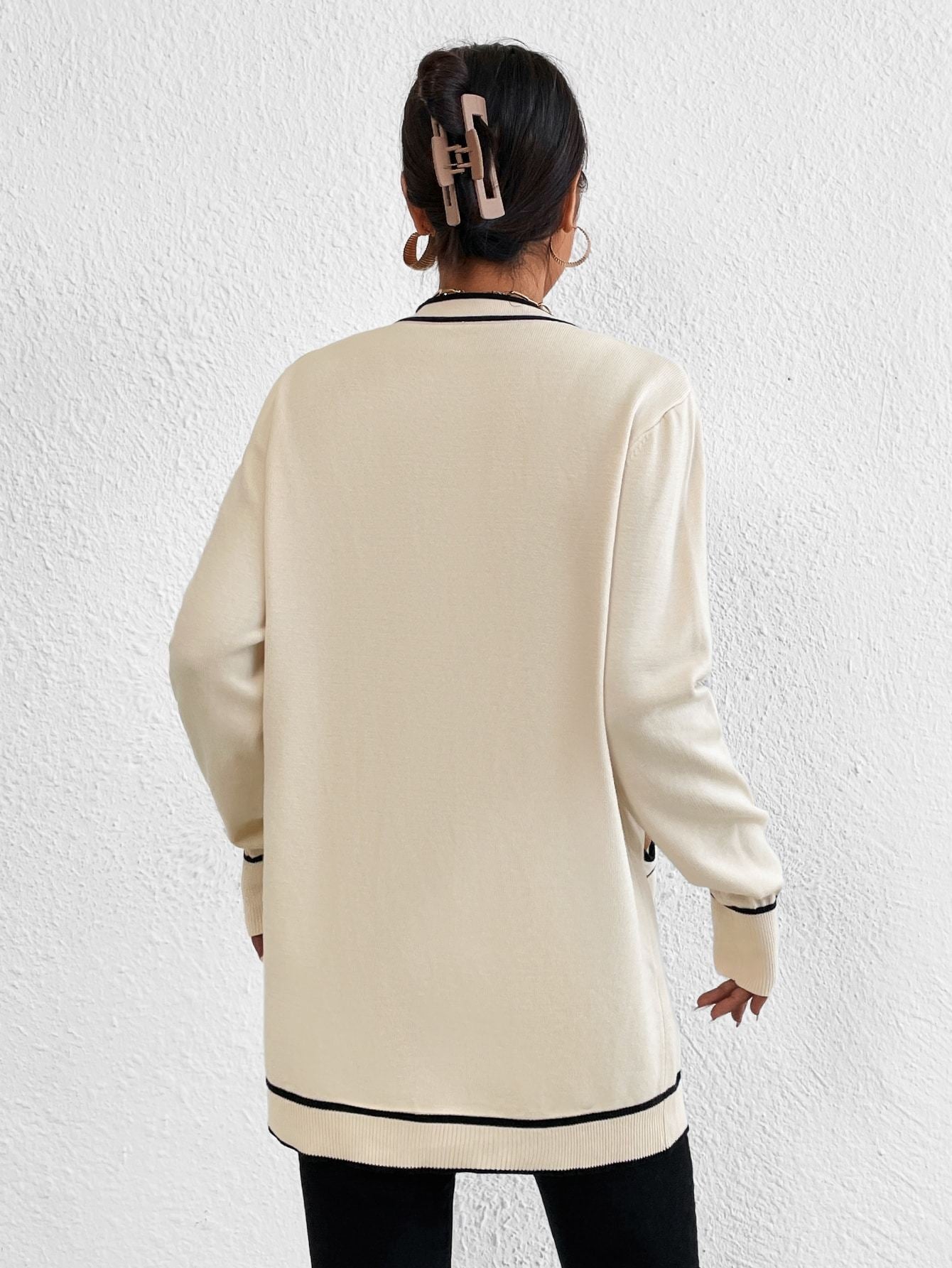 Gilet à double poche et bordure rayée