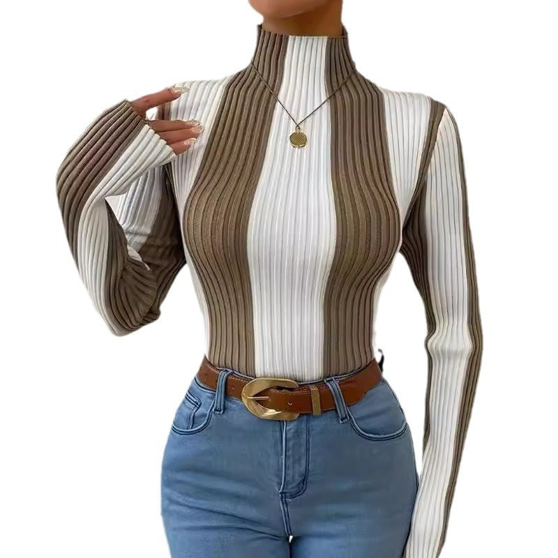 Pull classique, motif vertical contrasté noir et blanc
