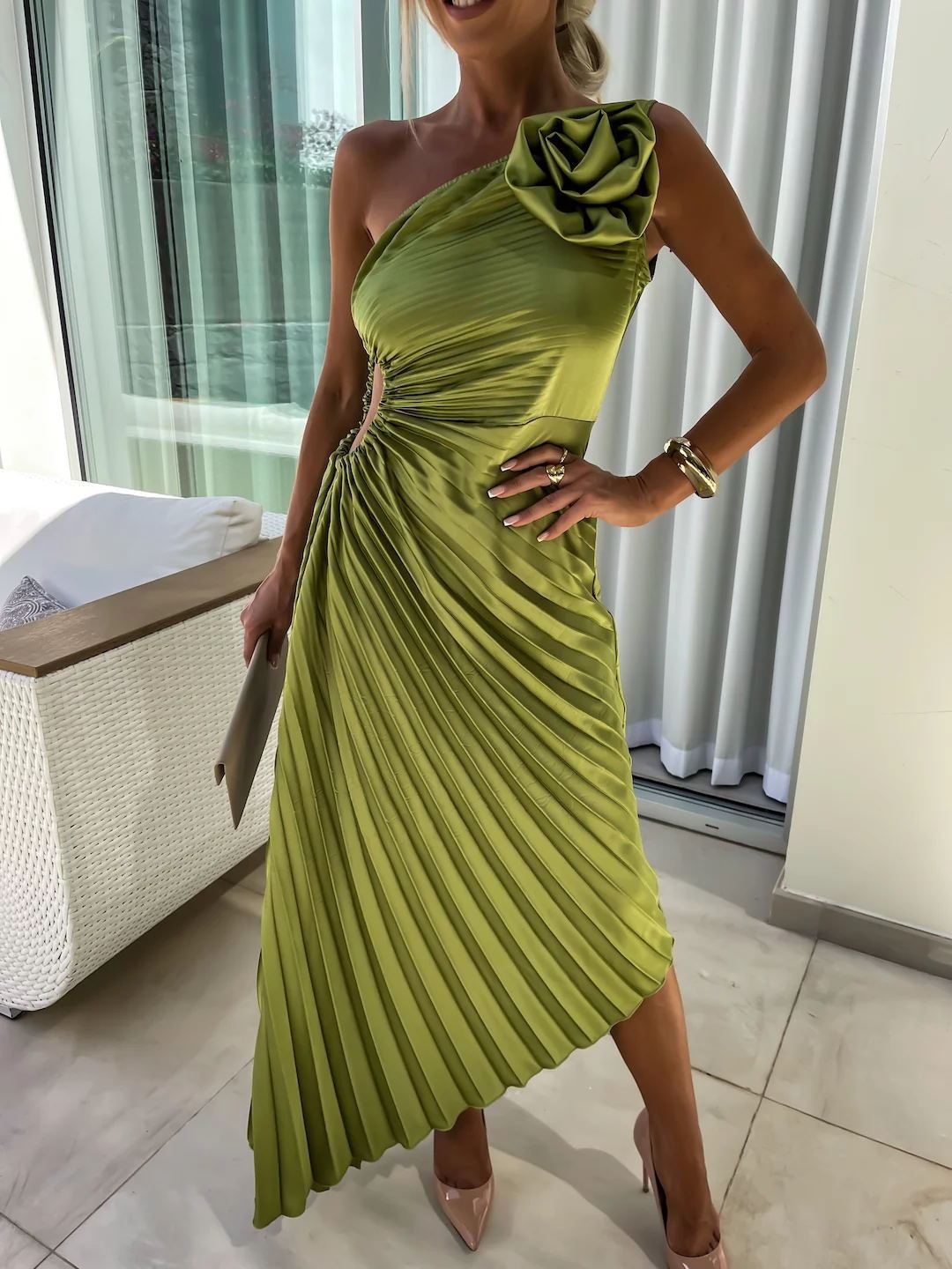 Robe asymétrique plissée à une épaule