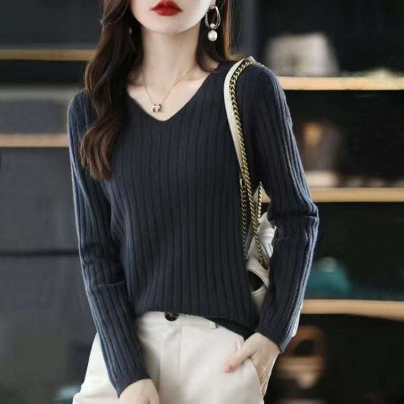 Pull slim à col en V en maille