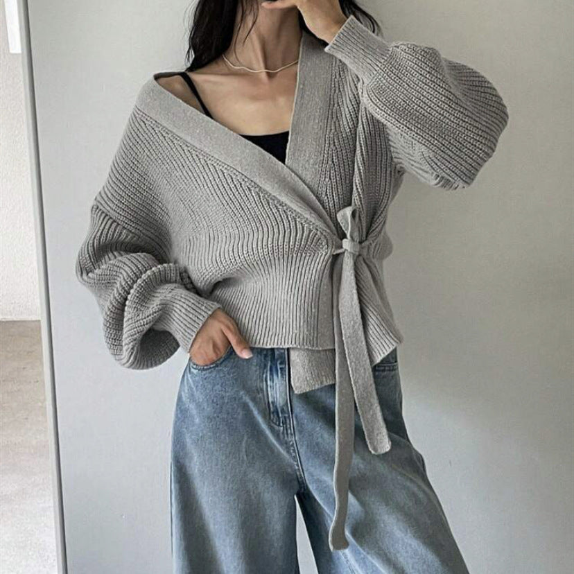 Pull à nouer avec col en V