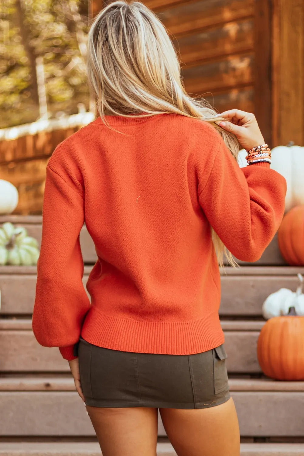 Pull orange citrouille à épaules tombantes