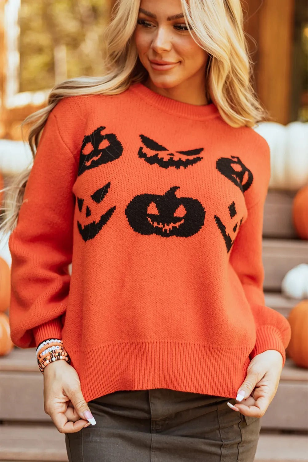Pull orange citrouille à épaules tombantes