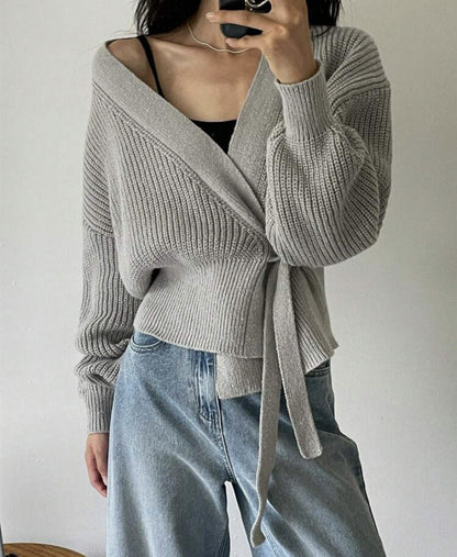 Pull à nouer avec col en V