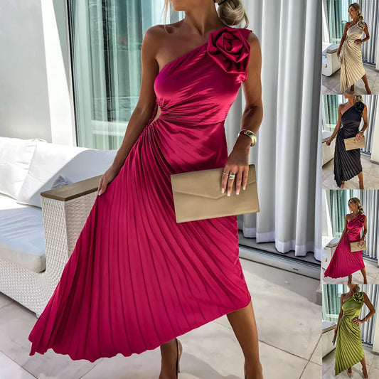 Robe asymétrique plissée à une épaule