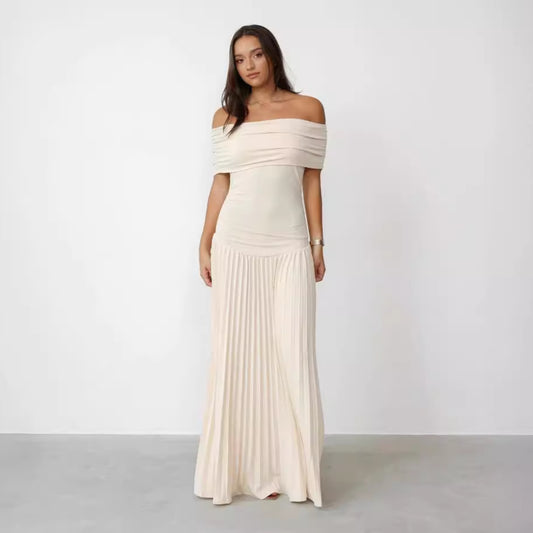 Robe plissée à épaules dénudées