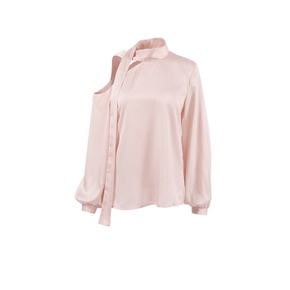 Chemise à épaules dénudées et col irrégulier