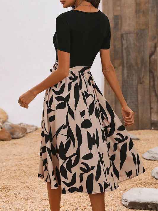 Robe imprimée à col rond et manches courtes