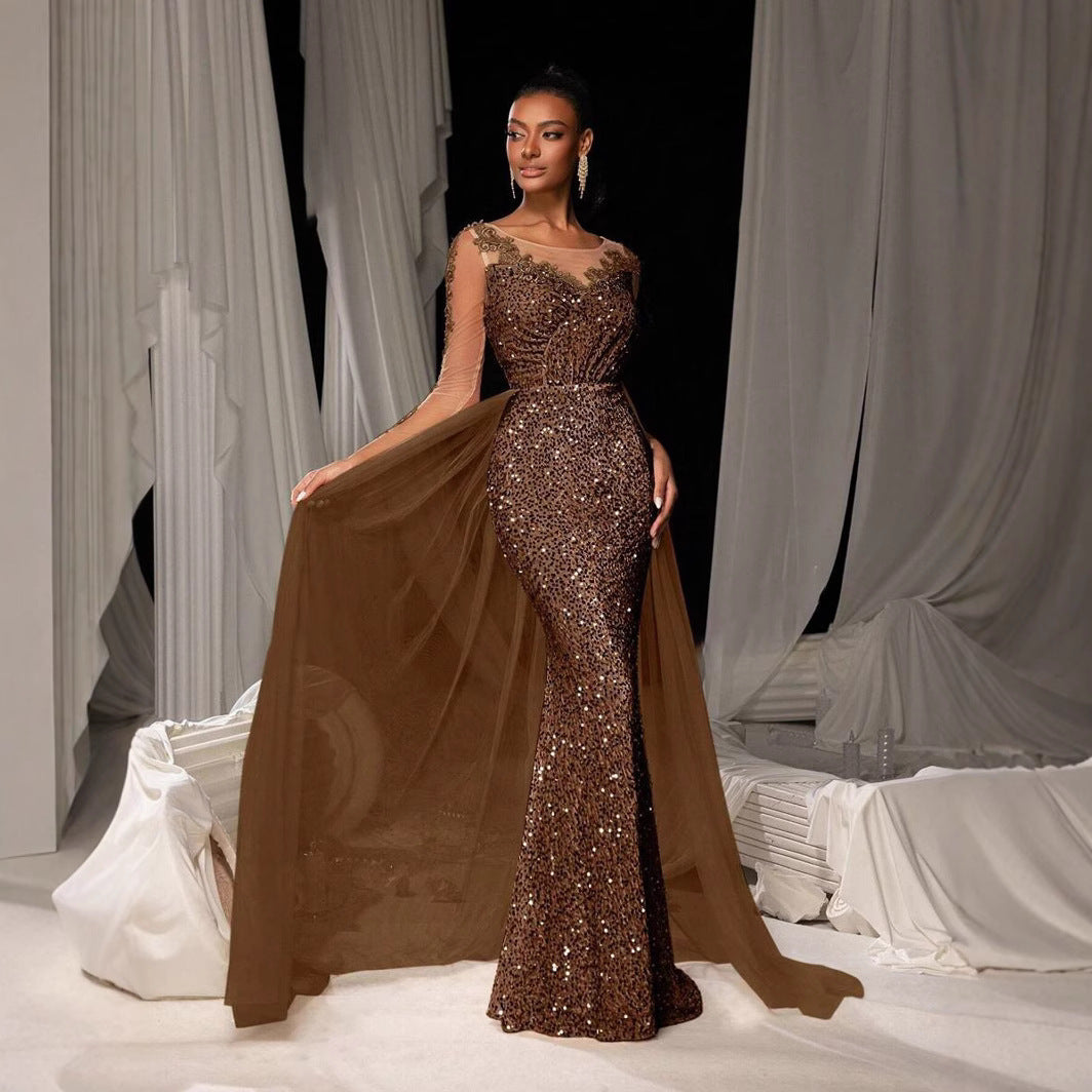 Robe de soirée ornée de paillette en dentelle