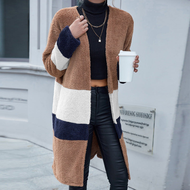 Veste polaire mi-long à blocs de couleur et fourrure double face