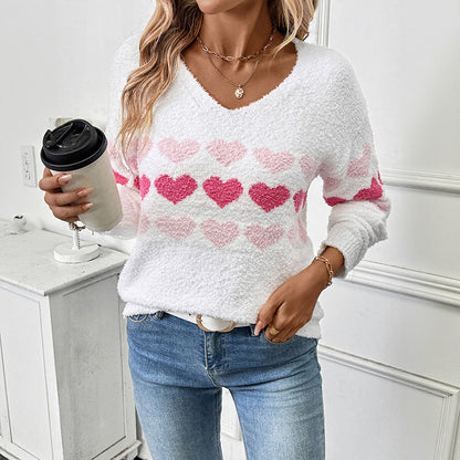 Pull col en V avec motif cœur