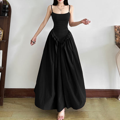 Robe trapèze plissée à taille ajustée et couleur unie